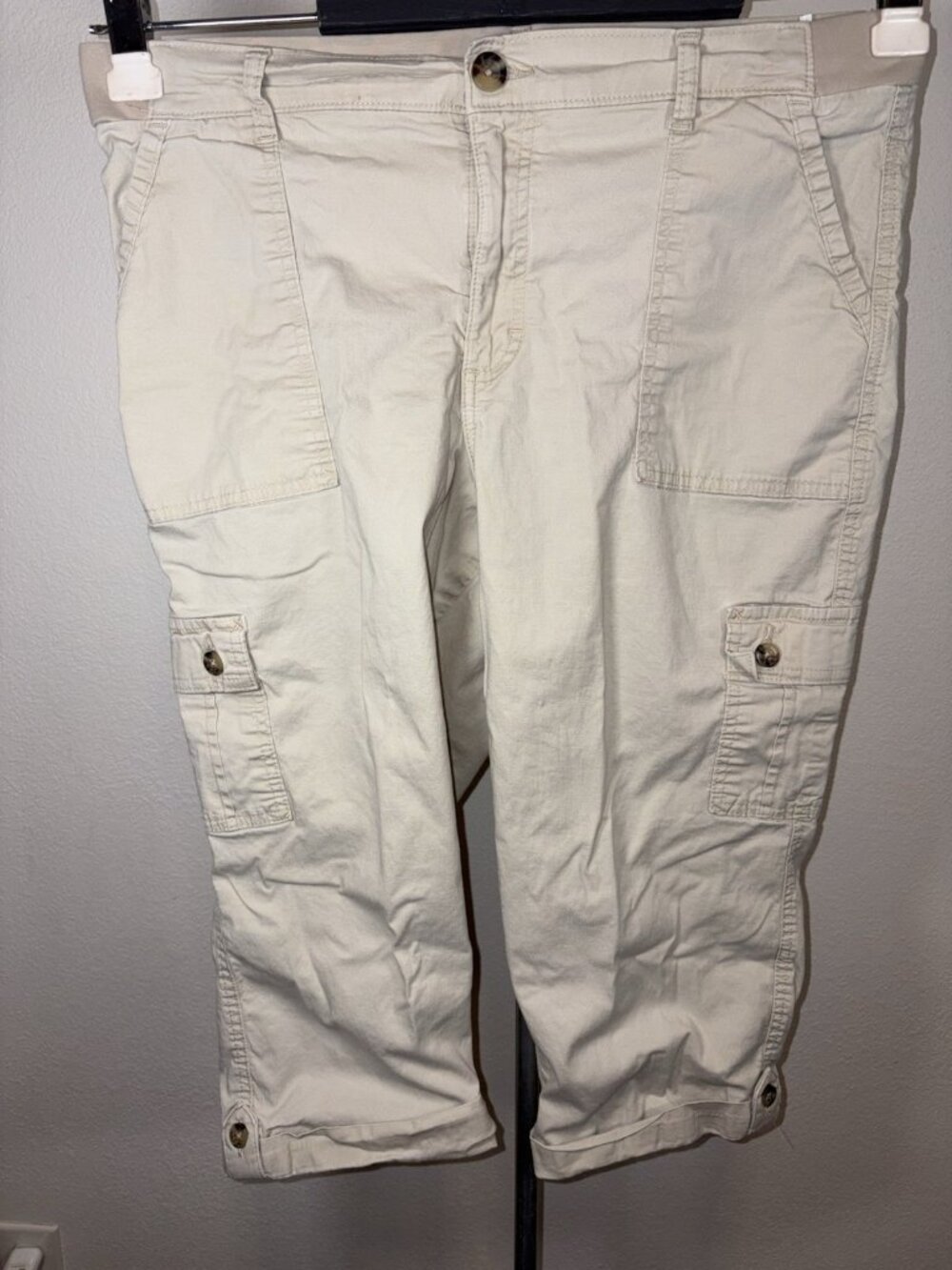 Lee Capri Cargo Pants Women 14 34X19 Khaki Roll Tab Cuffs Stretch Waist Band